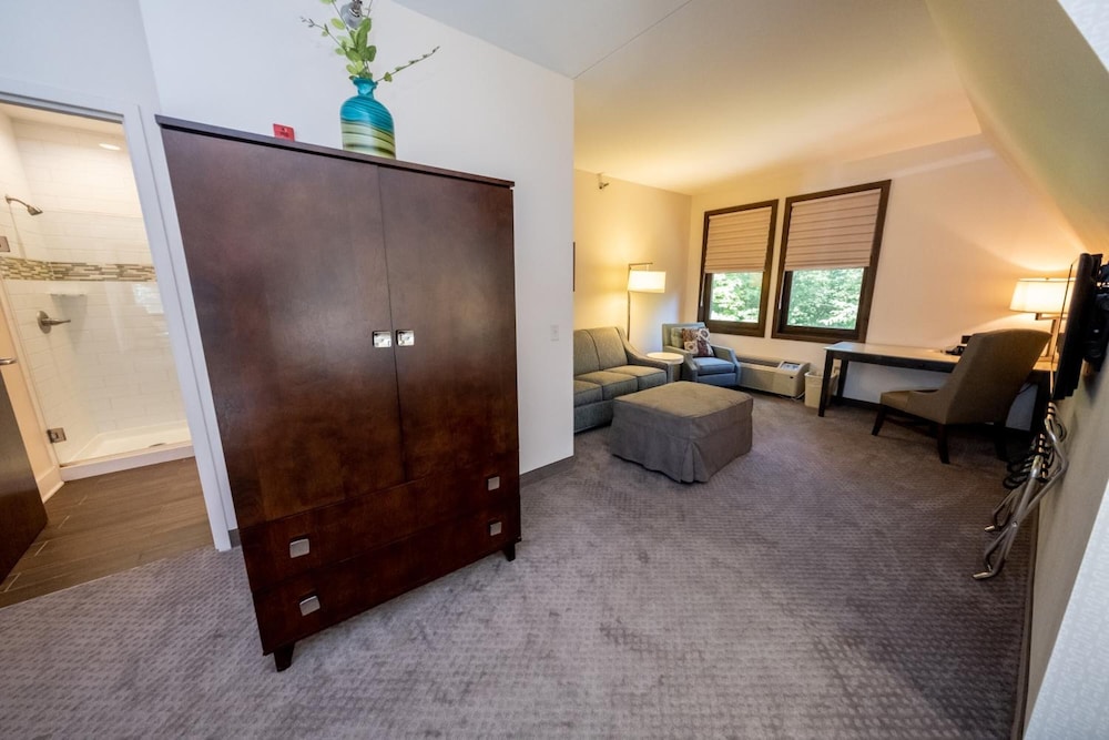 The Inn at Shattuck St. Mary's - photo 26