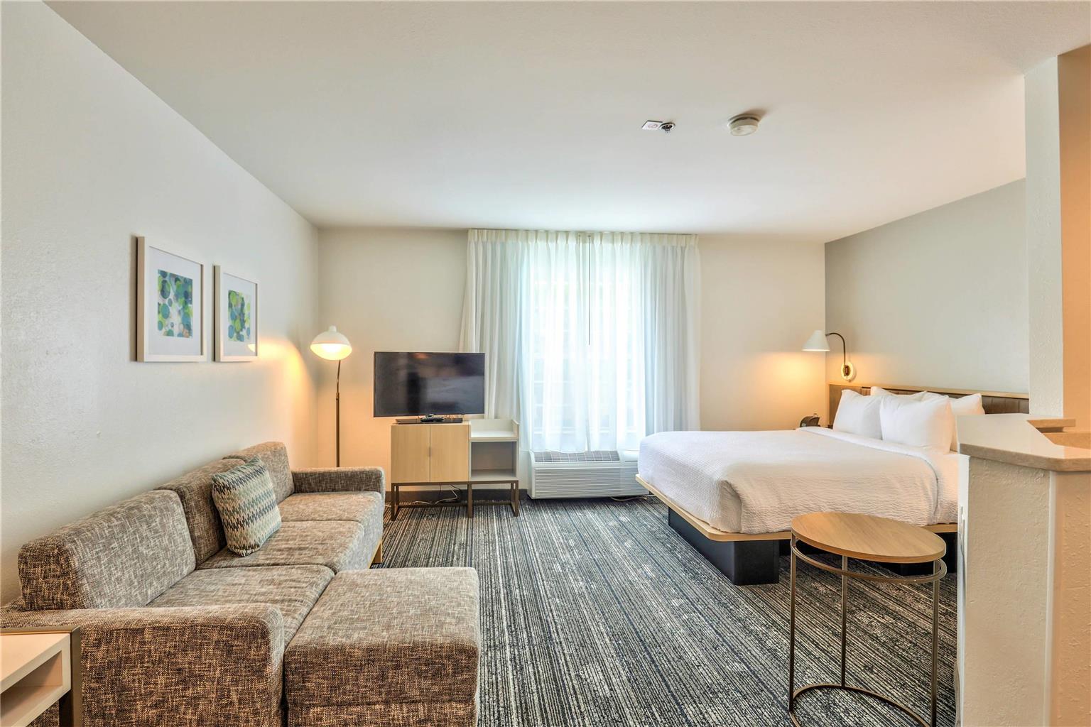 Alluxsuites at 1876 an Ascend Collection Hotel - photo 16