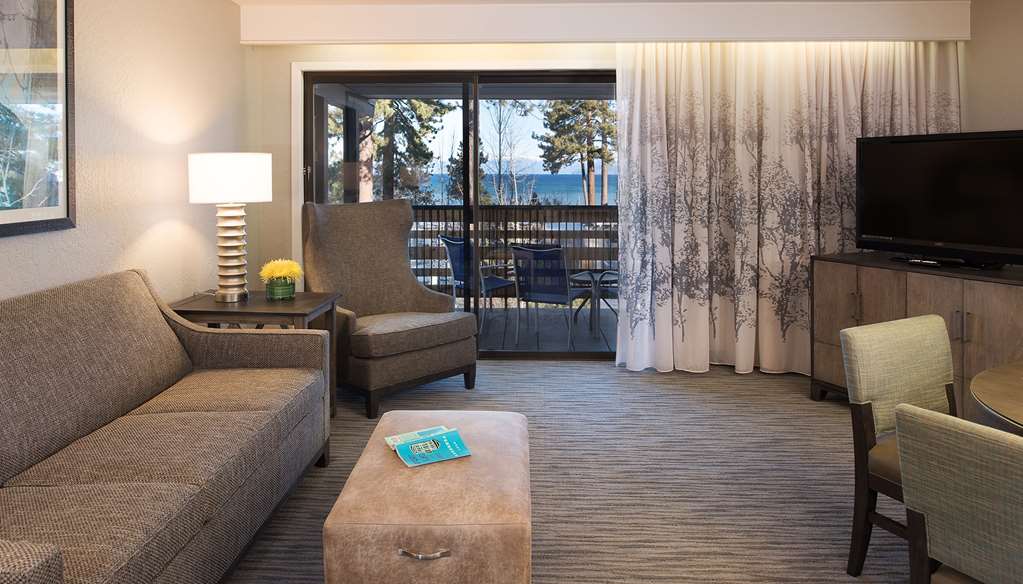 Hotel Azure - photo 18