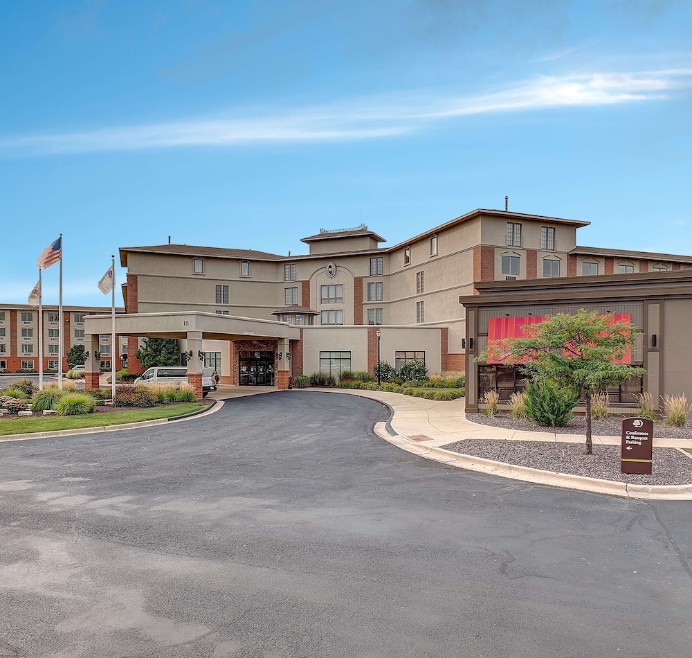 DoubleTree by Hilton Hotel Bloomington in Bloomington, United States