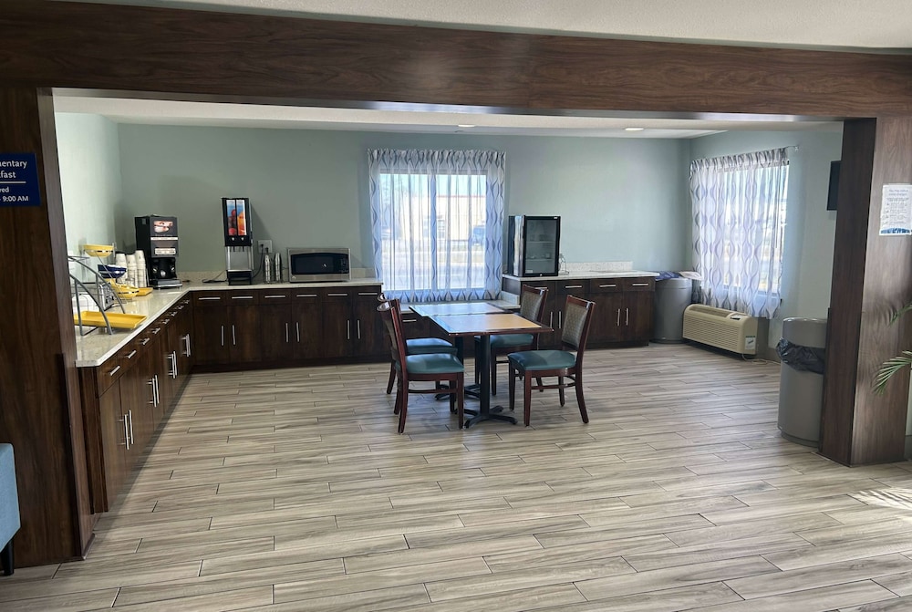 Days Inn by Wyndham Panama City Callaway - photo 18