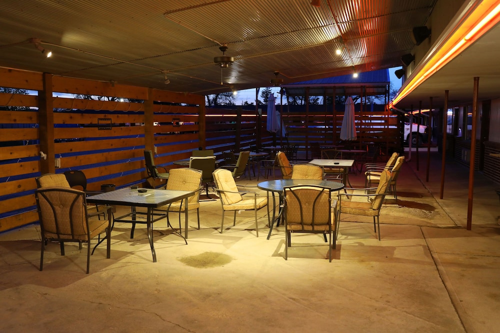 Raine Motel - photo 116