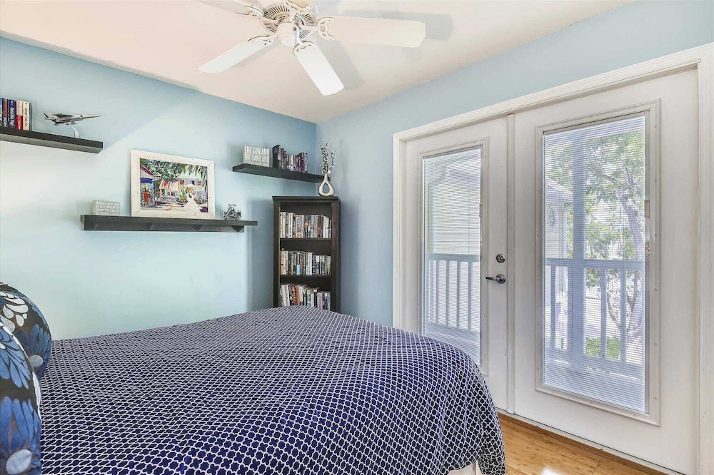 Shipyard Treasure by Avantstay Communal Pool Gated Community Great Location Week Long Stays - photo 16