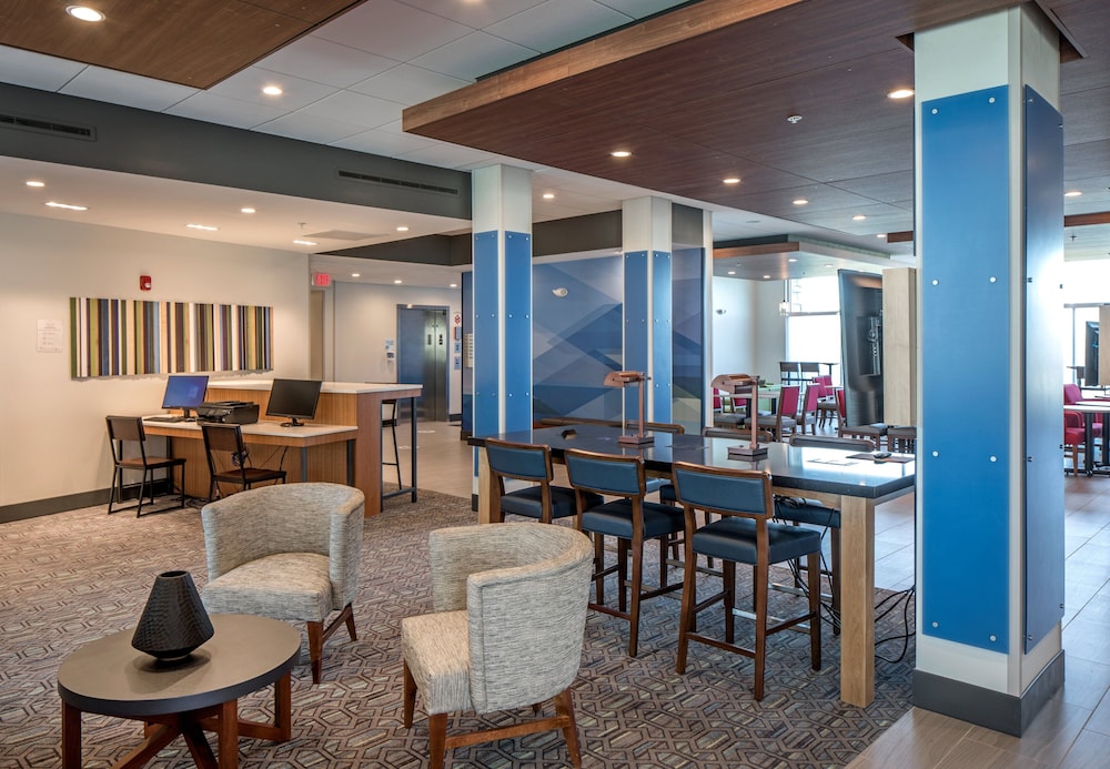 Holiday Inn Express & Suites West Omaha Elkhorn by IHG - photo 17