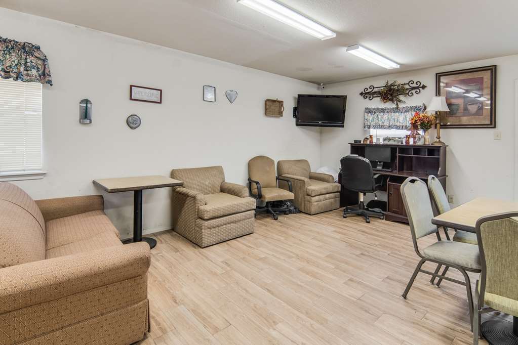 Americas Best Value Inn Baird - photo 17