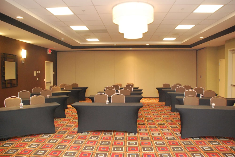 Hilton Garden Inn Birmingham Trussville - photo 45