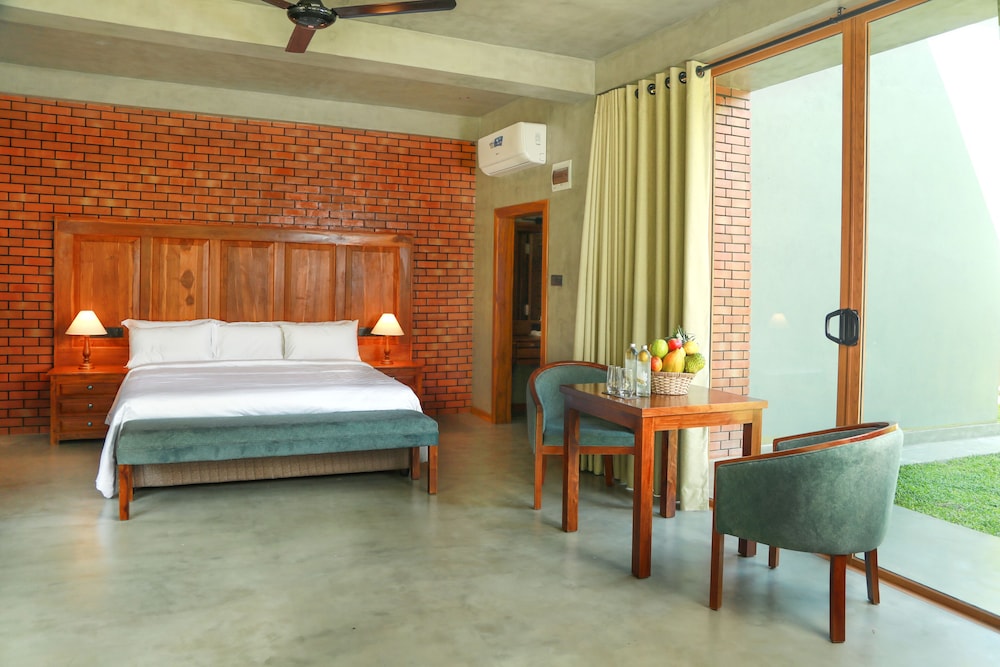 Villa Rumassala Luxury Chalets — 4-Star Luxury Hotel in Unawatuna, Sri Lanka