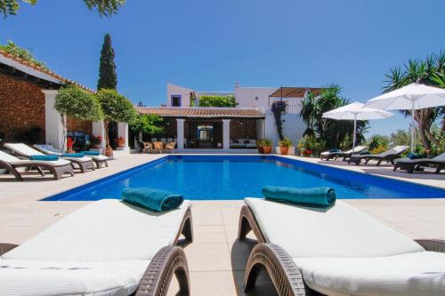 Bab el Oued Villa Ibiza — 4-Star Luxury Hotel in Santa Eularia Des Riu, Spain