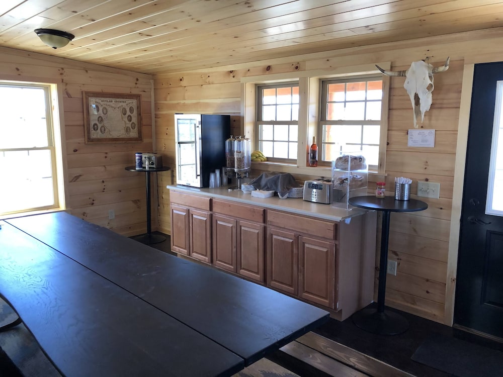 The Riverside Ranch RV Park Motel & Campground - photo 41