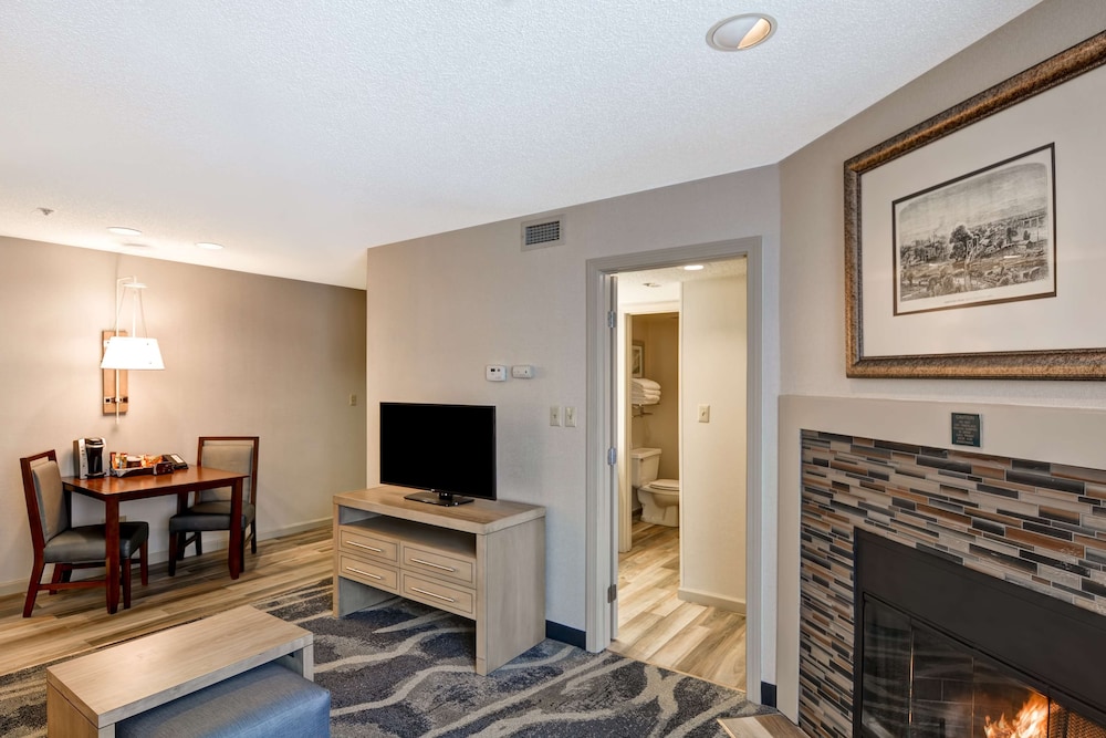 Homewood Suites by Hilton Windsor Locks Hartford - photo 13