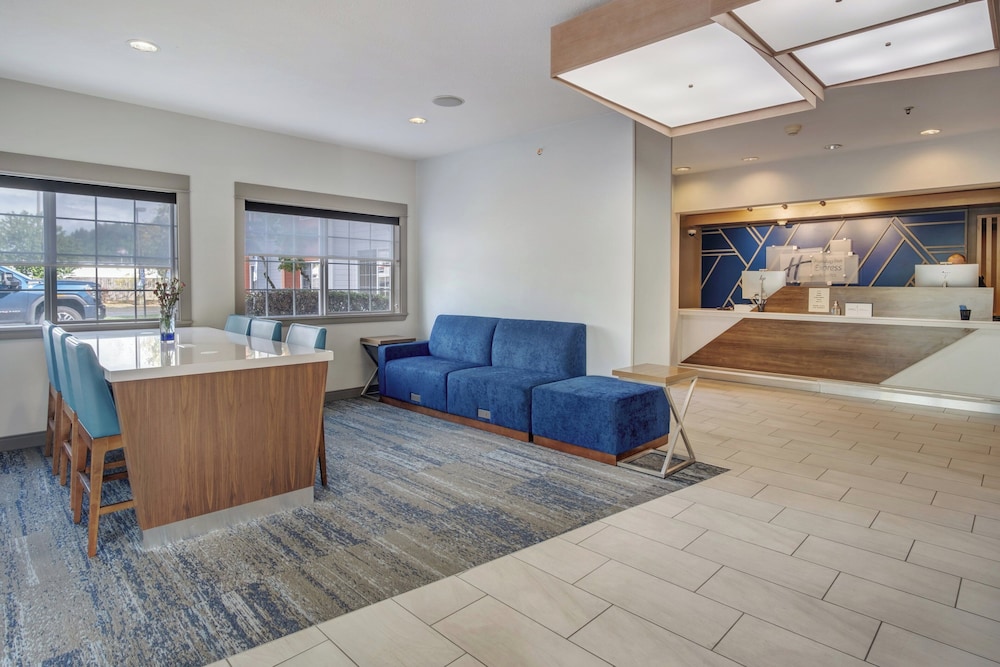 Holiday Inn Express Portland East Troutdale by IHG - photo 48