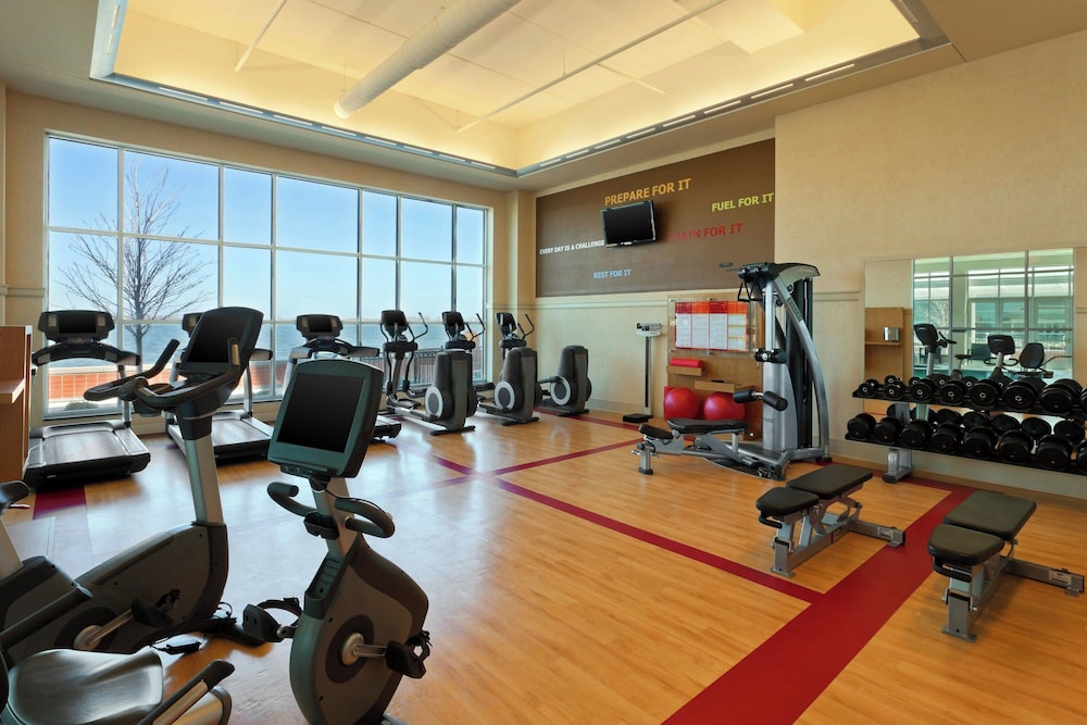 Sheraton Erie Bayfront Hotel - photo 22