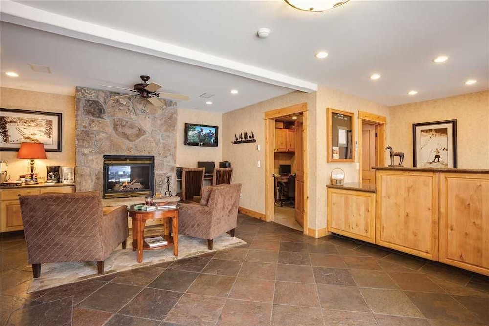 Canyon Creek B 107 — 4-Star Luxury Hotel in Steamboat Springs, United States