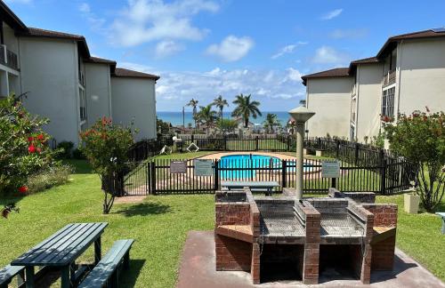 Topanga 4 — 4-Star Luxury Hotel in Margate, South Africa