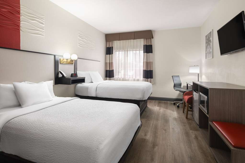 Ramada by Wyndham Locust Grove - photo 13