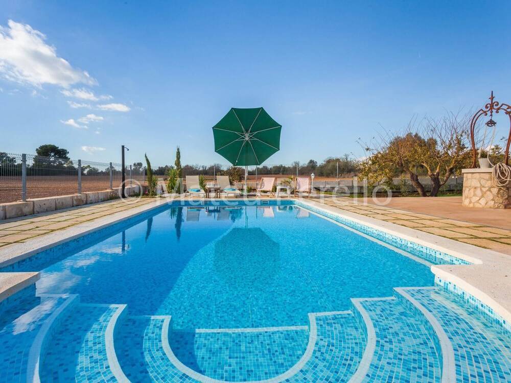 Villa Rafal Roig — 4-Star Luxury Hotel in Maria De La Salut, Spain