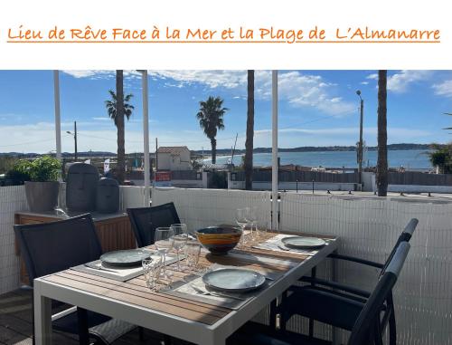 Hyeres Vue Mer Exceptionnelle Almanarre in Hyeres, France