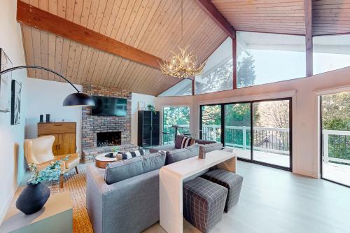 The Snow White in Lake Arrowhead, United States