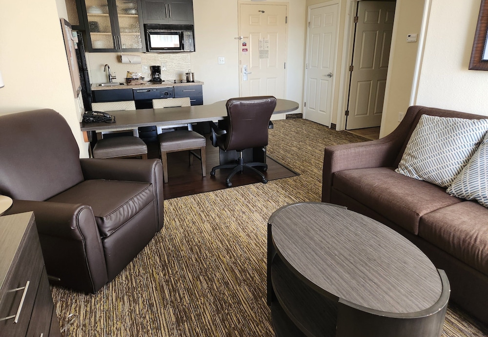 Candlewood Suites Greenville NC by IHG - photo 23