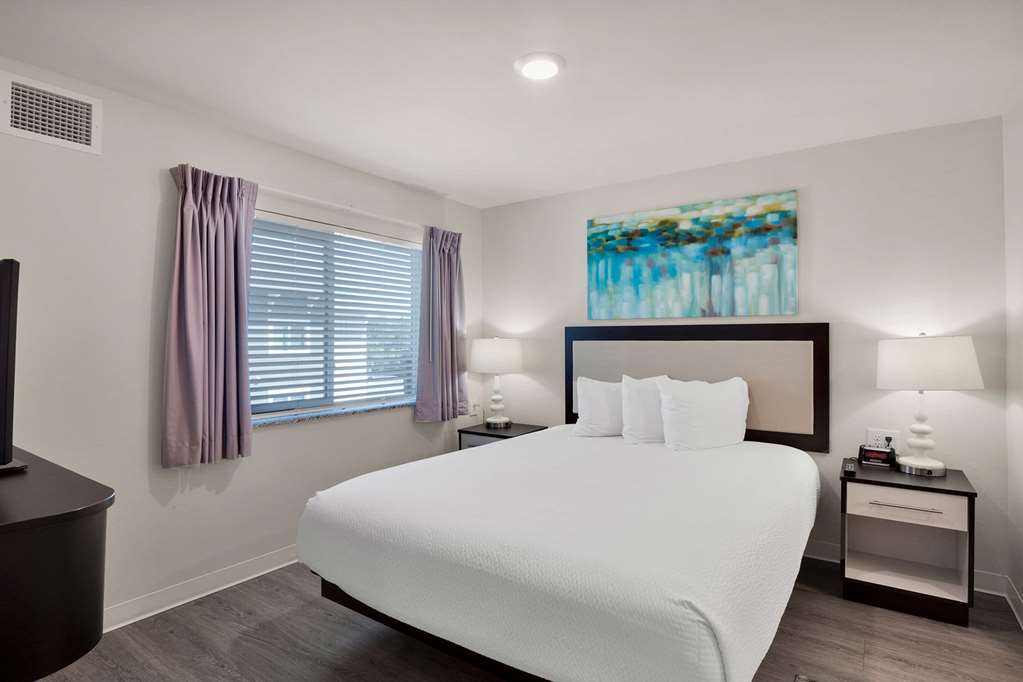 WaterWalk Extended Stay by Wyndham Charlotte Arrowood - photo 39