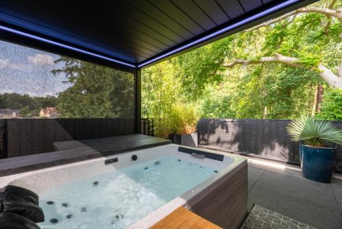 La Kabann — 4-Star Luxury Hotel in Oissel, France
