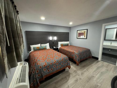 America's Value Inn - photo 18