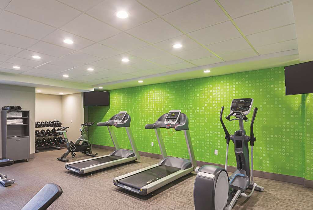 La Quinta Inn & Suites by Wyndham Austin Near The Domain - photo 13