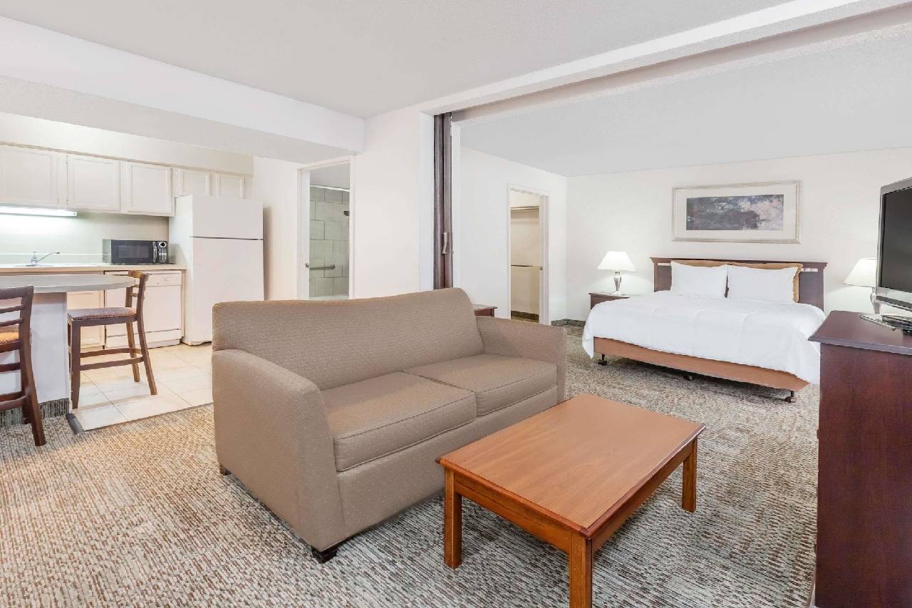 Hawthorn Extended Stay by Wyndham Dallas - featured photo