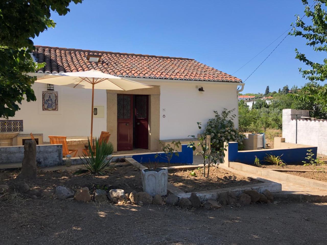 Ola Linda Casa de Campo — 4-Star Luxury Hotel in Castelo De Vide, Portugal