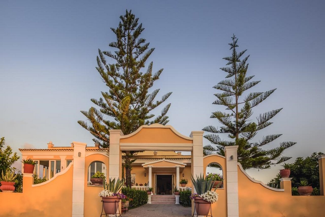 Erofili Hotel - last minute hotel in Corfu