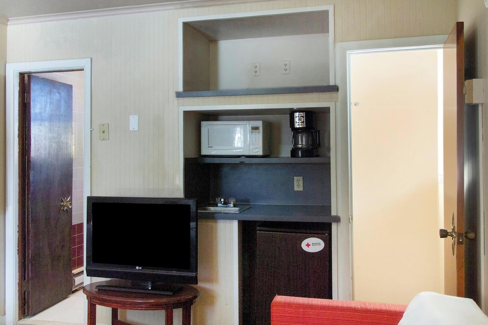 OYO Hotel Wilkes Barre East - photo 8