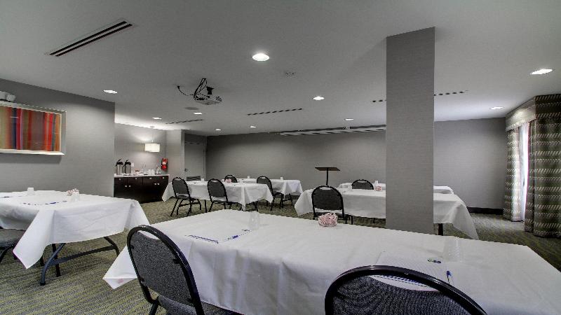 Holiday Inn Express & Suites Jackson Downtown Coliseum by IHG - photo 60