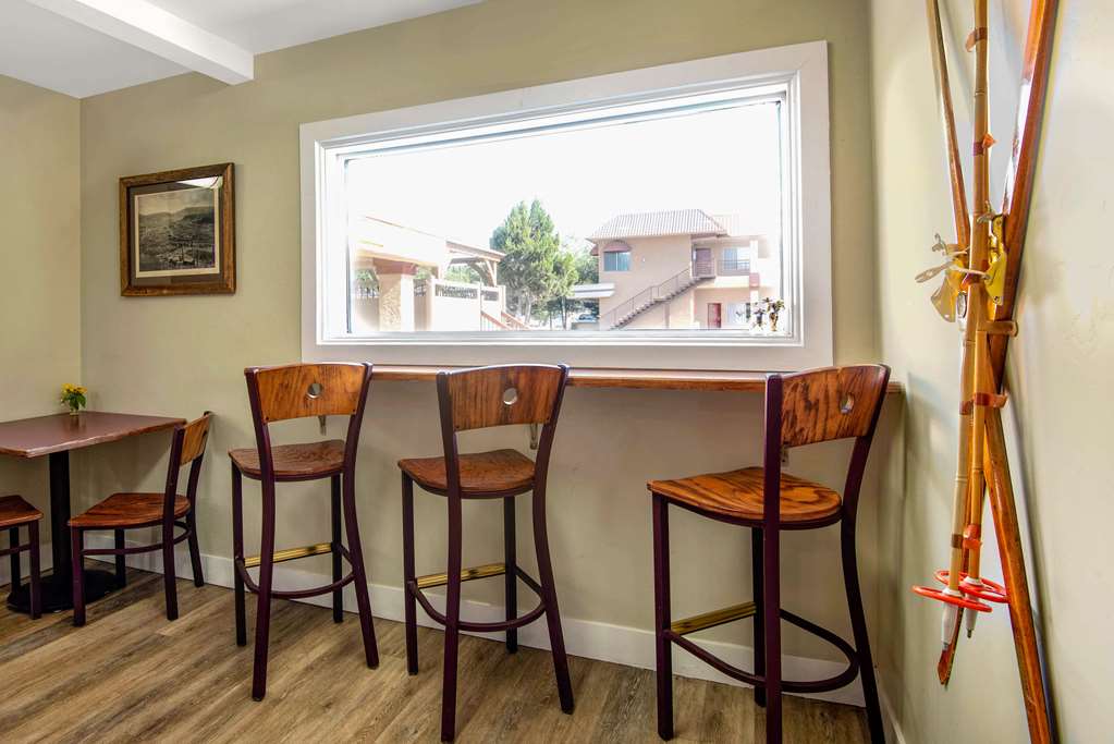 Econo Lodge Inn & Suites Durango - photo 29