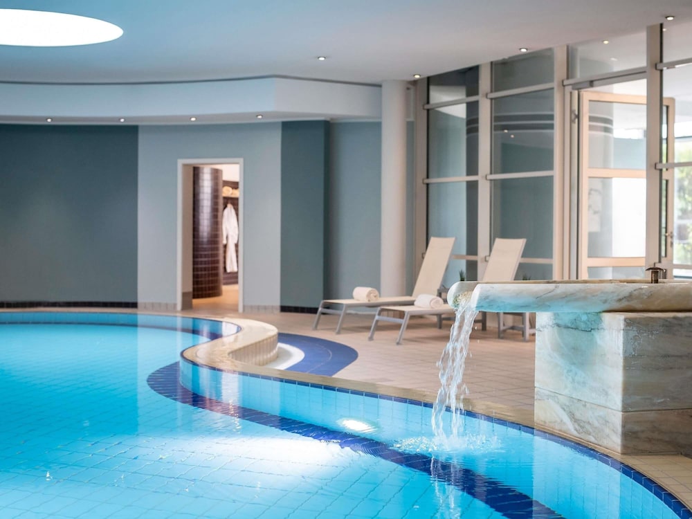 Pullman Stuttgart Fontana — 4-Star Luxury Hotel in Stuttgart, Germany
