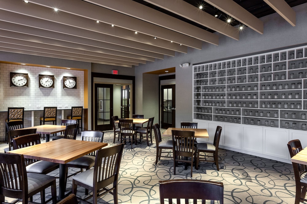 Holiday Inn Chicago North Evanston by IHG - photo 22
