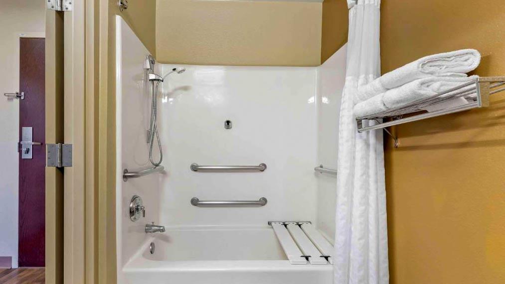 Studio 6 Suites Charlotte NC Tyvola Rd Executive Park - photo 39