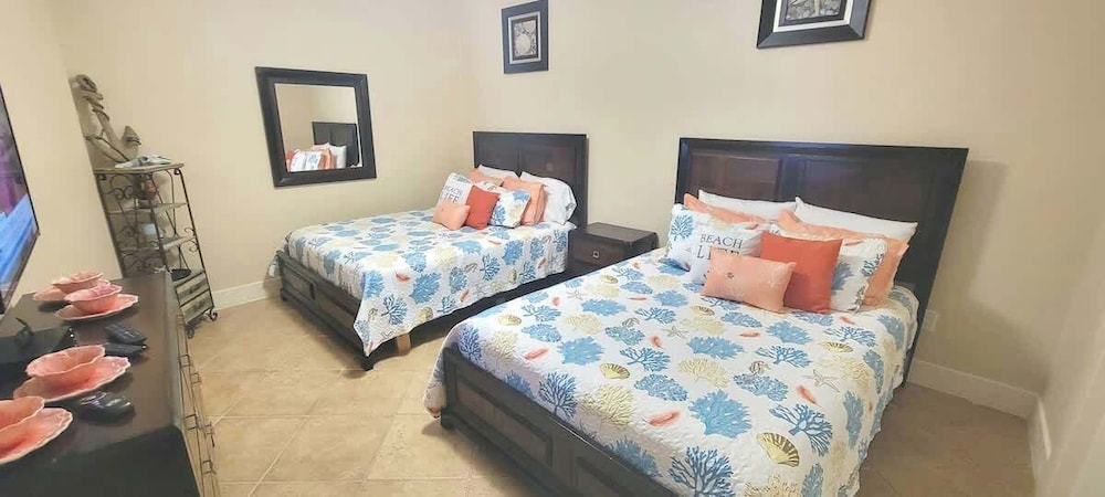 Sapphire 1706 — 4-Star Luxury Hotel in South Padre Island, United States