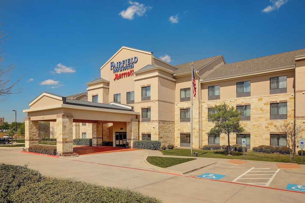 Fairfield Inn & Suites by Marriott Dallas Mansfield - photo 23