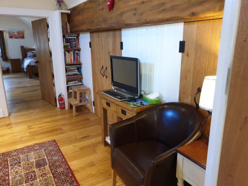 Spingle Barn — Bakewell — photo 4