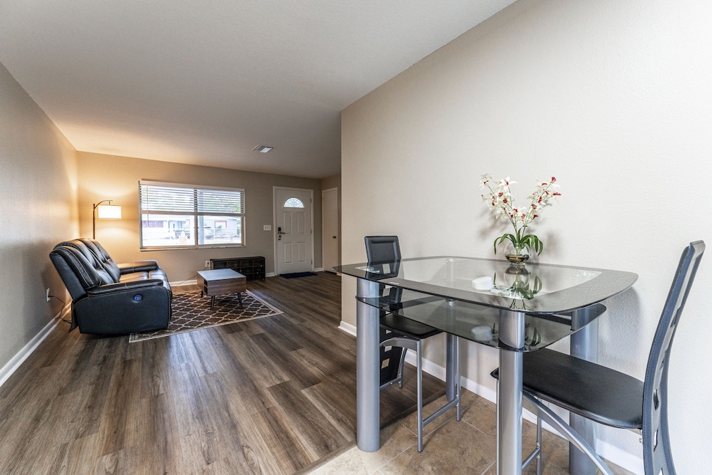 ZenHomes in Tampa near Busch Gardens - photo 7