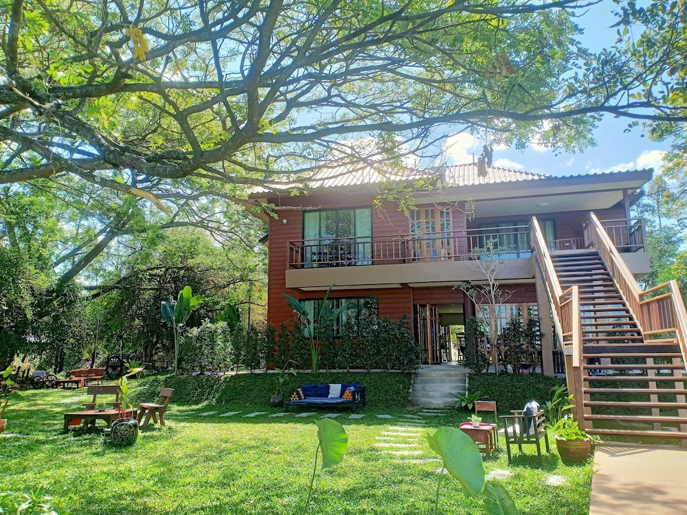 Baanbua Nonlen in Udon Thani, Thailand