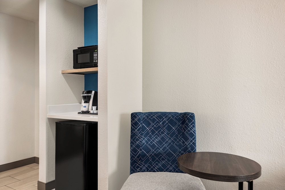 Holiday Inn Express Morgantown by IHG - photo 6