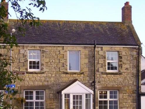 Megstone House — 4-Star Luxury Hotel in Seahouses, United Kingdom