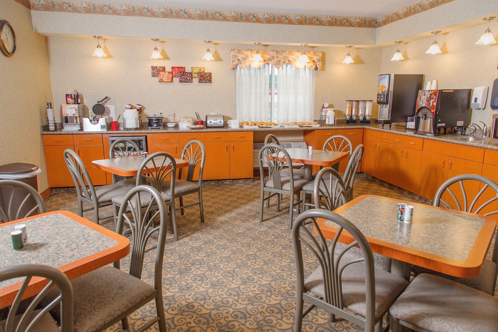 BridgePointe Inn & Suites by BPhotels Lincoln I 80 27th St - photo 19