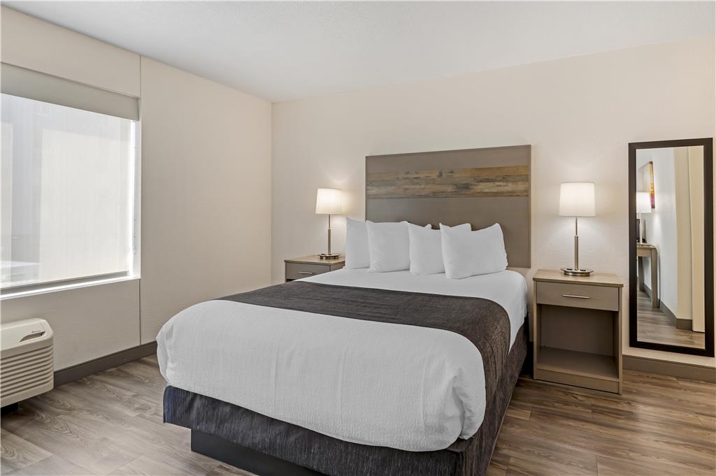 Best Western Plus Waterloo & Cedar Falls - photo 18