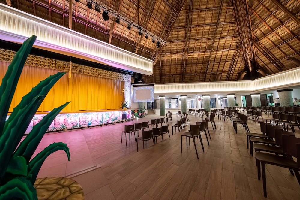 Theater show