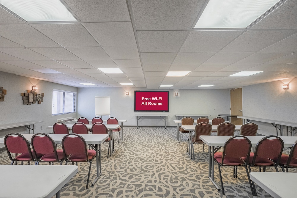 Red Roof Inn & Suites Mt Holly McGuire AFB - photo 41