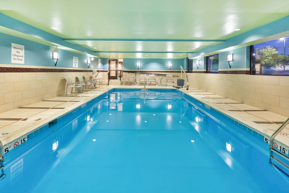 Holiday Inn Express Waldorf by IHG - photo 15