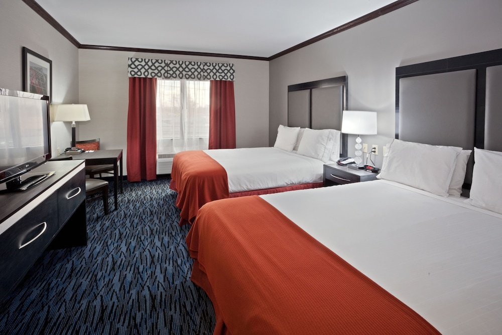 Holiday Inn Express Cleveland Airport Brookpark by IHG - photo 5
