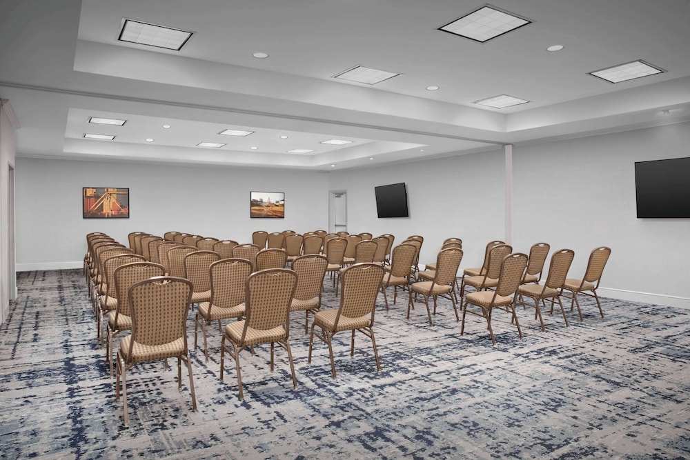 Homewood Suites by Hilton Irving DFW Airport - photo 42